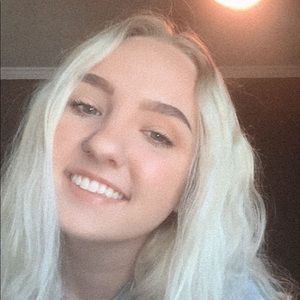 Meet your Posher, Kylee